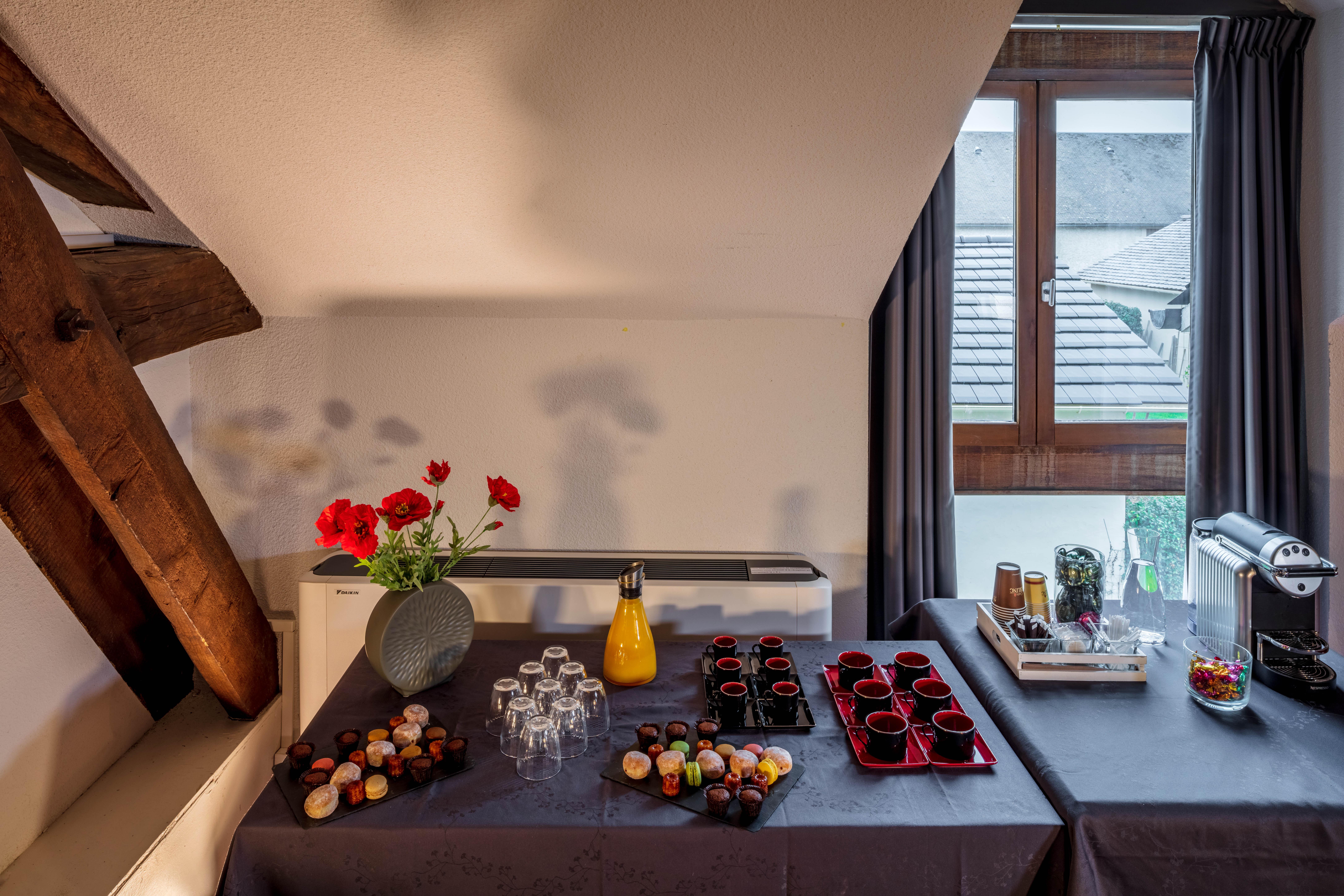 Garrigae Manoir De Beauvoir Poitiers Sud - & 3*