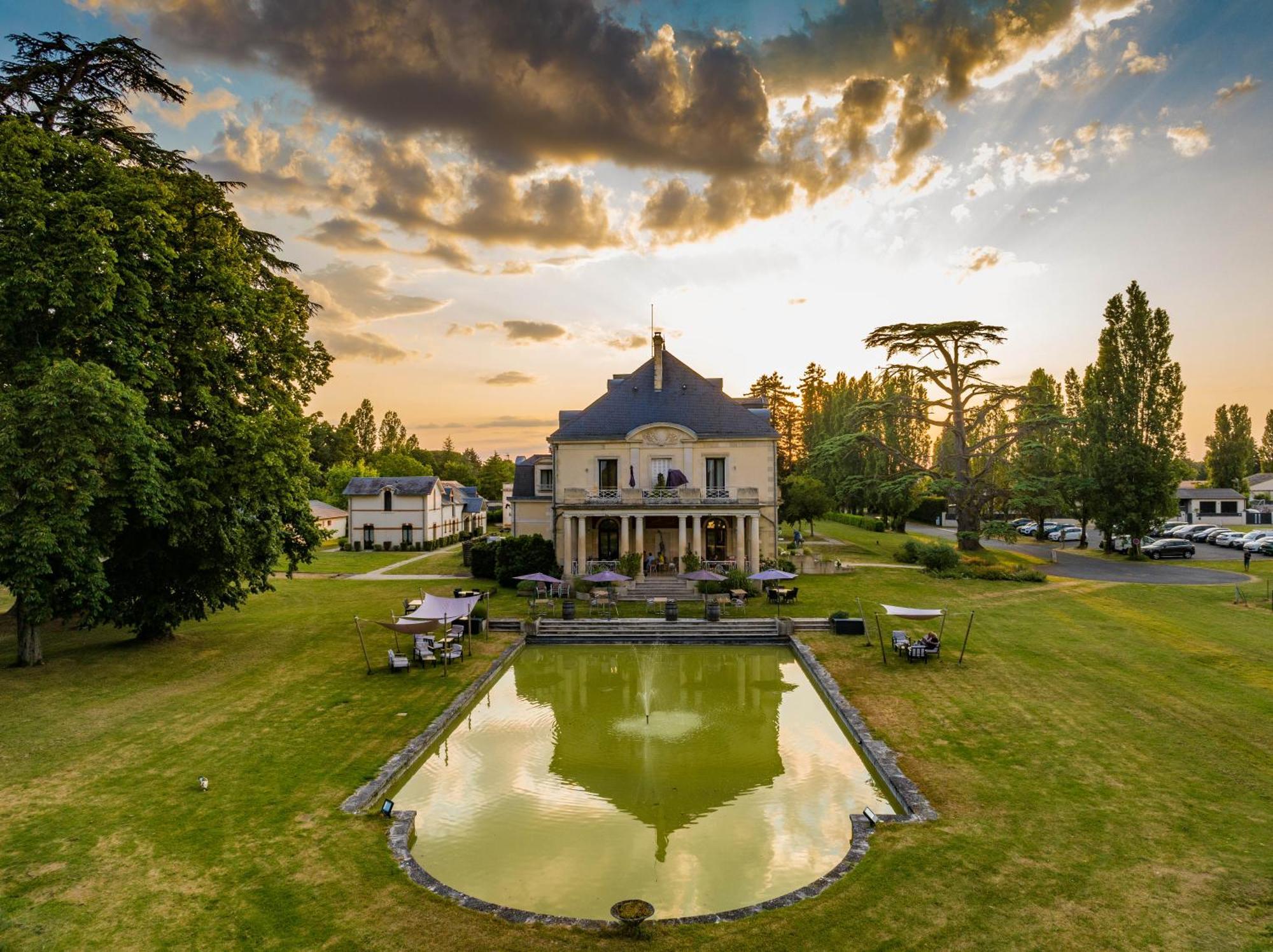 Garrigae Manoir De Beauvoir Poitiers Sud - & Hotel 3*